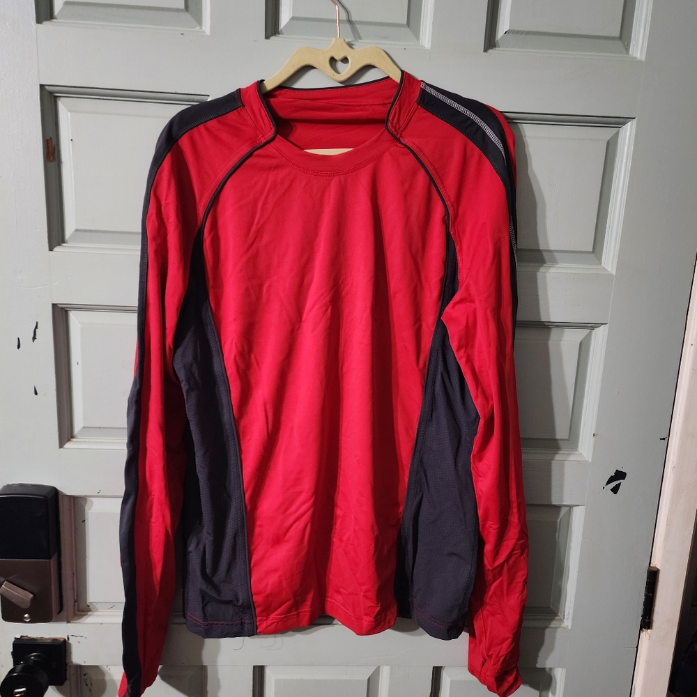 Lululemon men shirt Size M